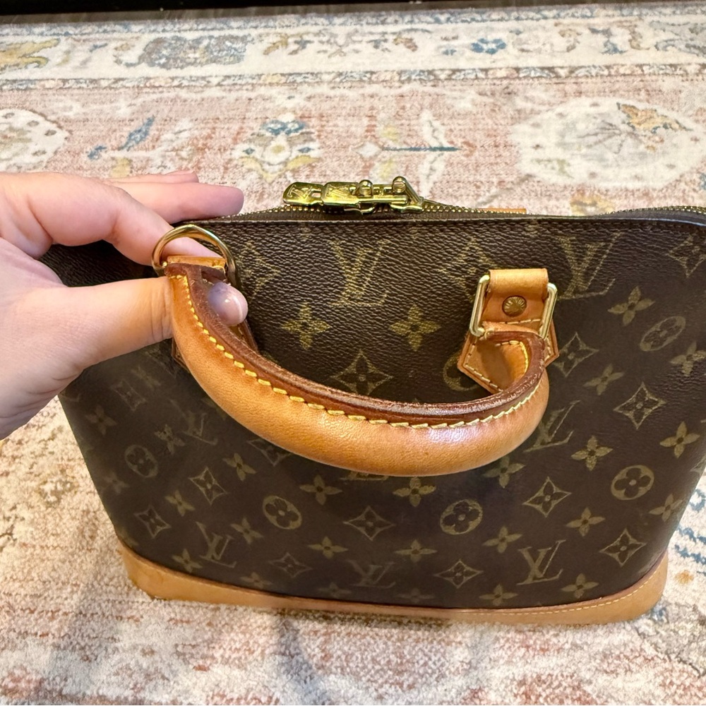 Vintage Classic Louis Vuitton Alma PM - Picture 7 of 15